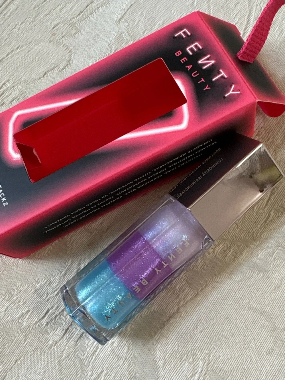 Fenty Beauty Iridescent Gloss Bomb Stackz Lipgloss — unicorn blizzard BNIB